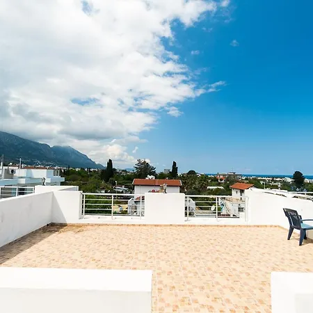 Luxury Two-bedroom In Amazing Place Lukomorye C4 Apartment *