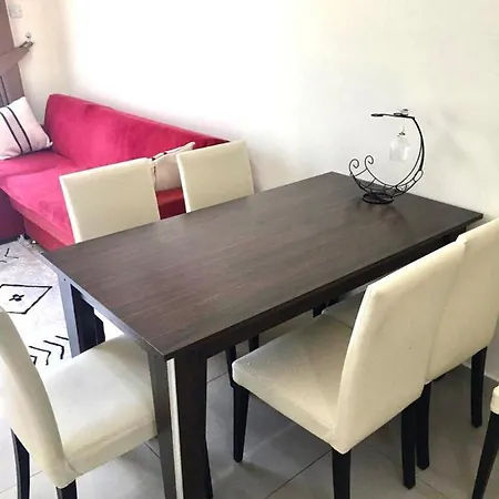 Luxury Two-bedroom In Amazing Place Lukomorye C4 Апартаменты *